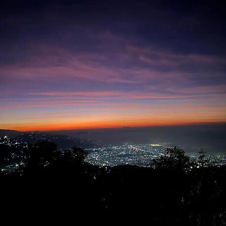Superview Lodge Sarangkot Pokhara Bagian luar foto