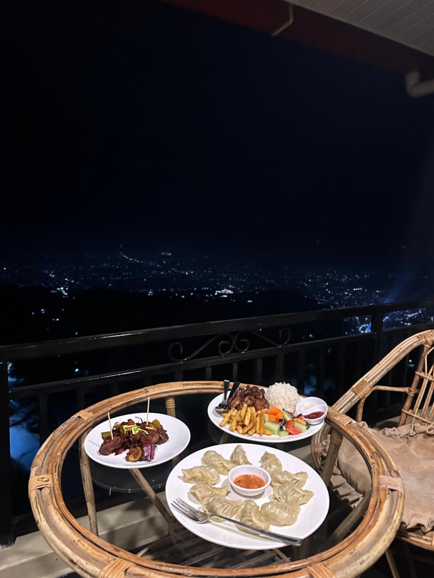 Superview Lodge Sarangkot Pokhara Bagian luar foto