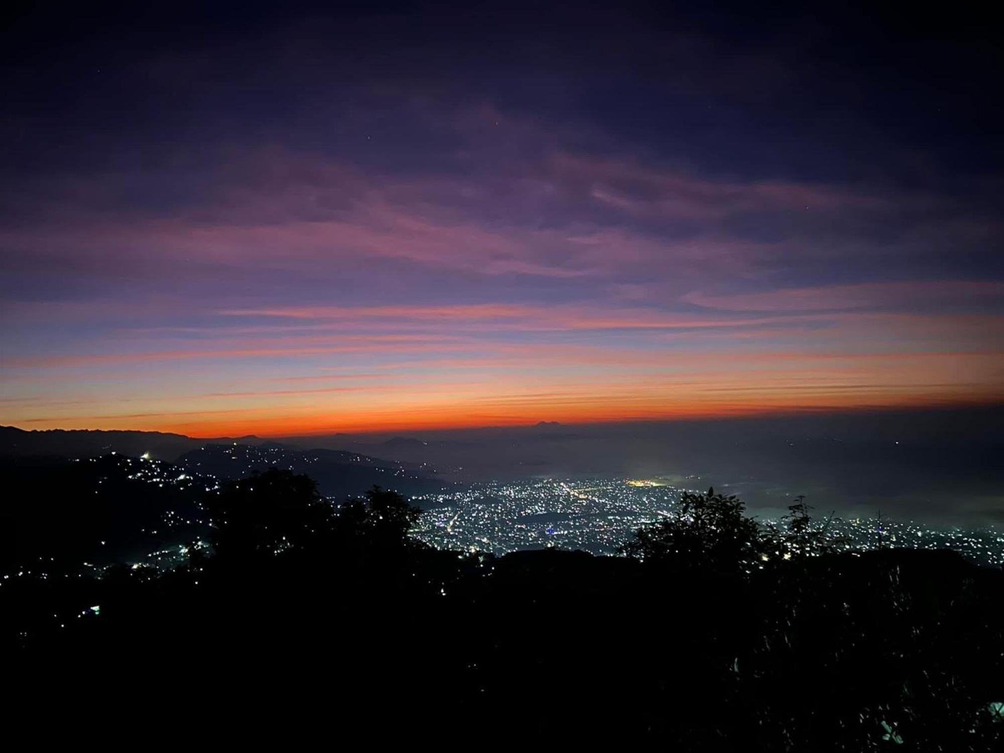 Superview Lodge Sarangkot Pokhara Bagian luar foto