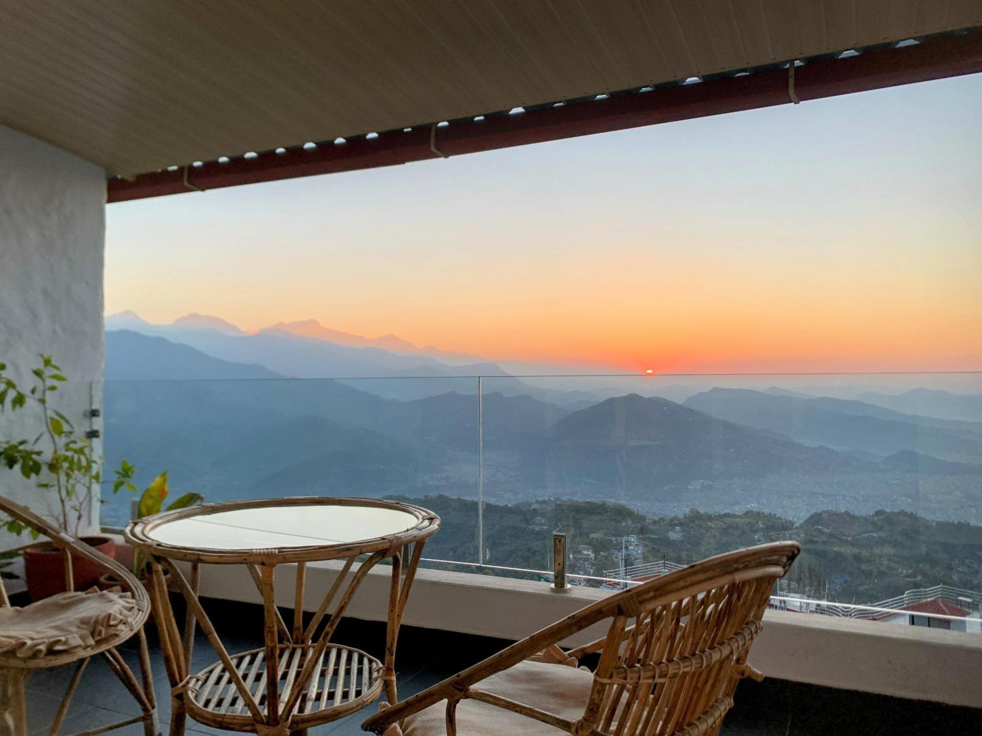 Superview Lodge Sarangkot Pokhara Bagian luar foto