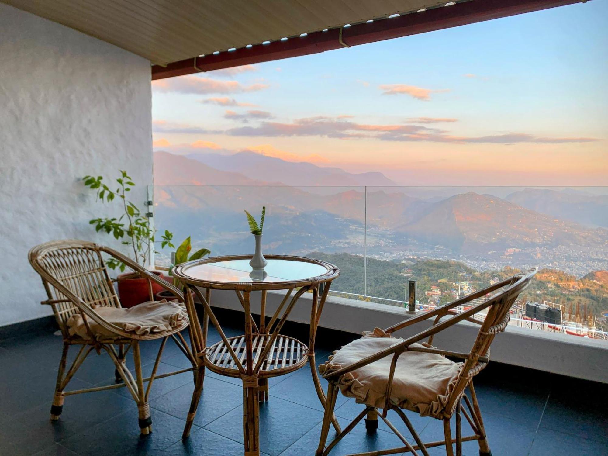 Superview Lodge Sarangkot Pokhara Bagian luar foto